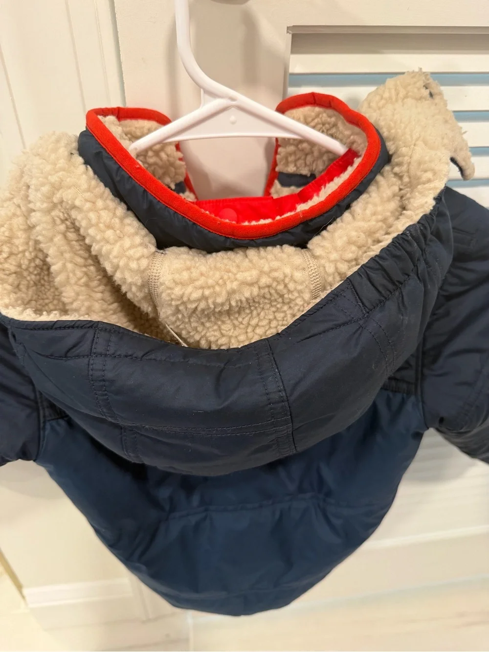 Patagonia Navy Jacket with Red Trim and Cream Sherpa Collar 4T